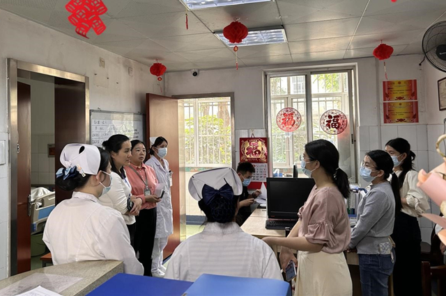 广西中区直长期护理保险及泰康保险专家到我院颐养中心开展区长护险2024年—2025年年度考核工作