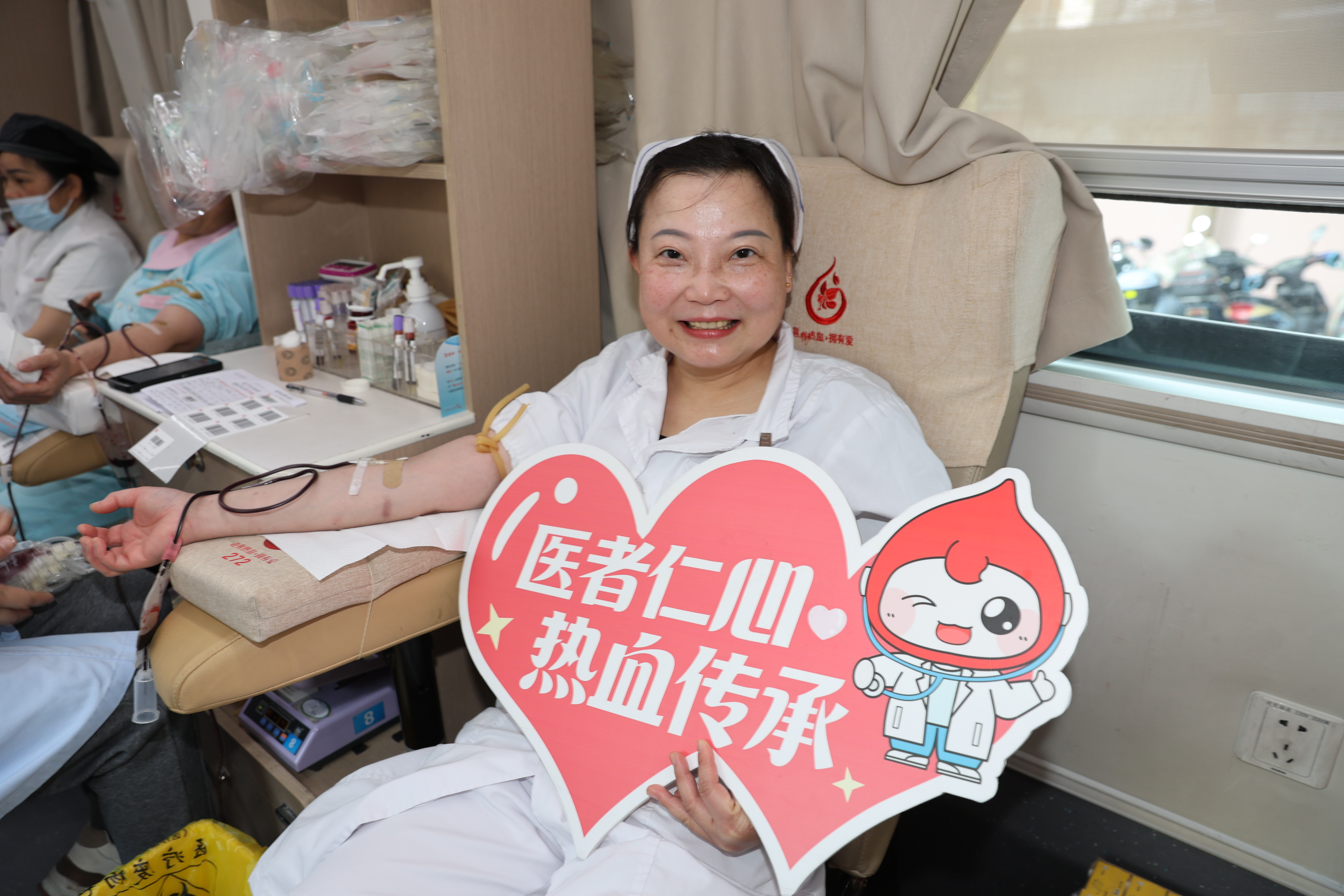 践行雷锋精神 传递热血温度——南宁市社会福利医院开展无偿献血活动
